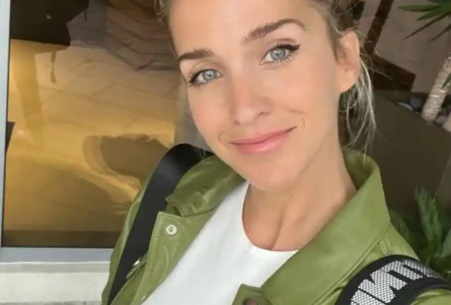 La nueva vida de Soledad Fandiño: espiritualidad y un infartante bikini amarillo