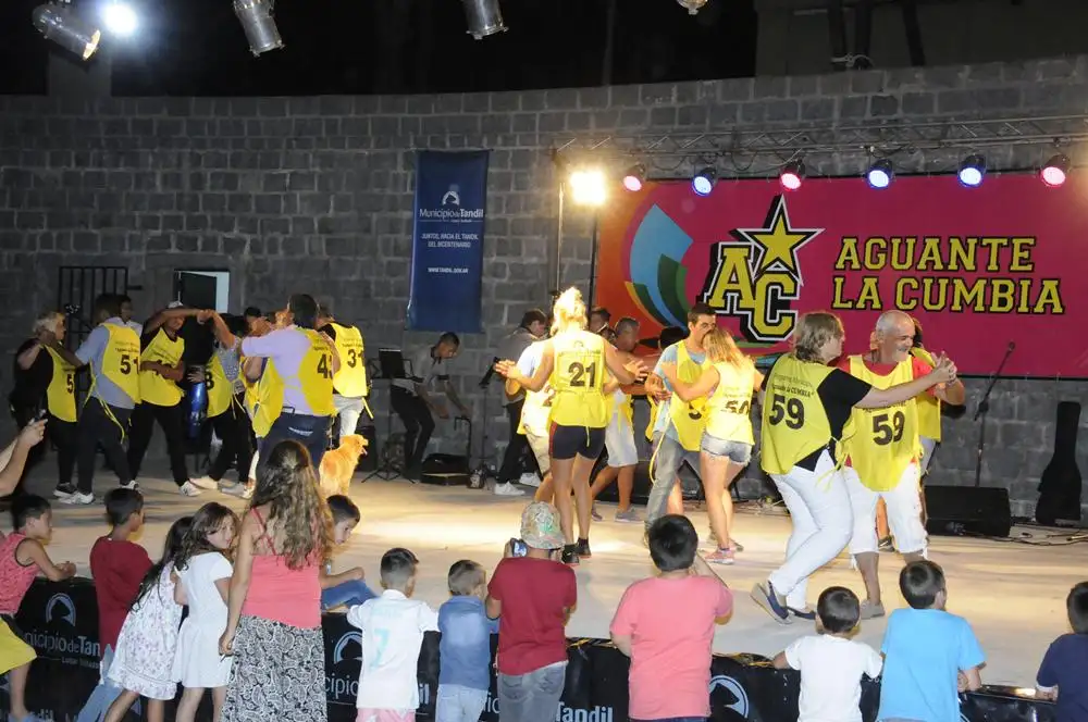 Más de dos mil  personas fueron testigos del cierre de “Aguante la Cumbia"
