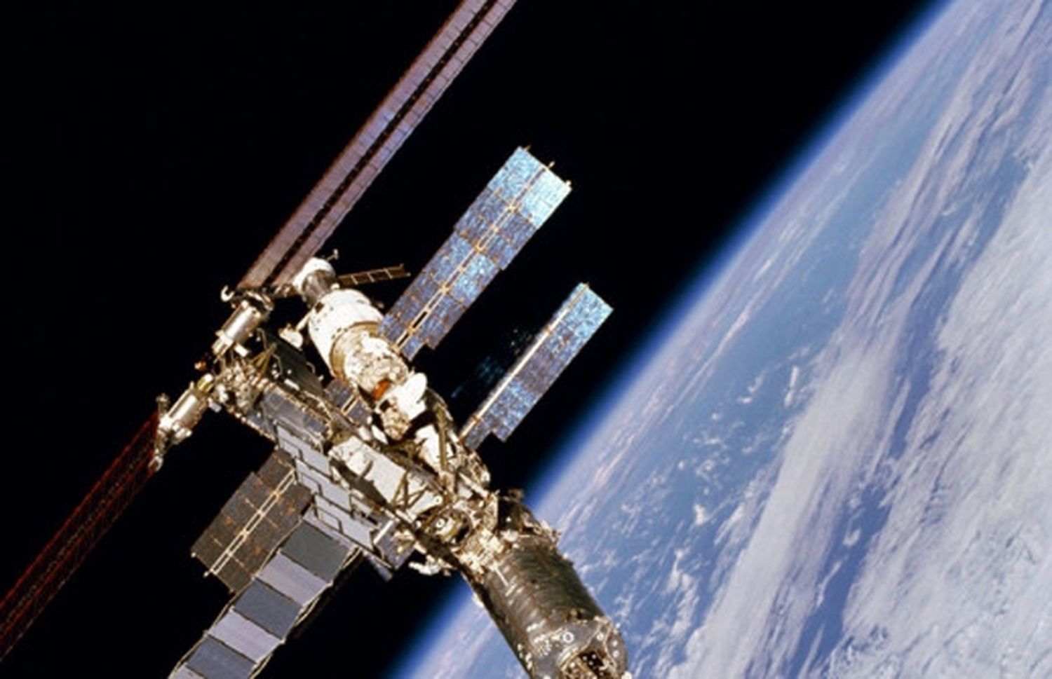 Un satélite ruso caerá sobre la tierra a fin de mes