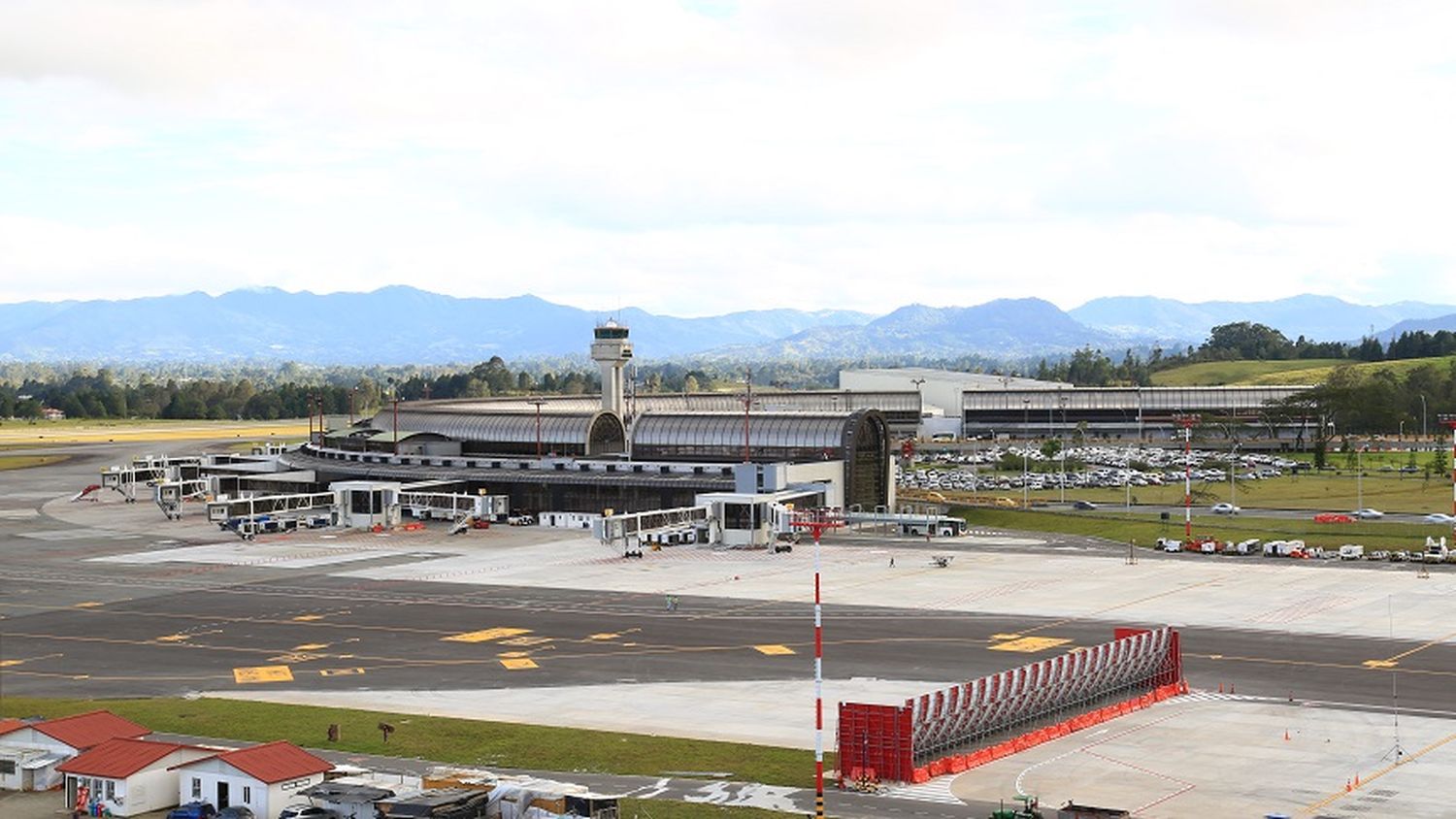 Rionegro Airport to close its runway for two weekends