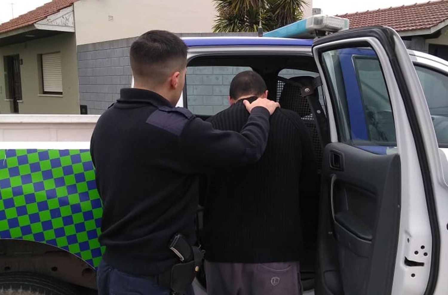 Aprehendieron a un hombre con pedido de captura activo