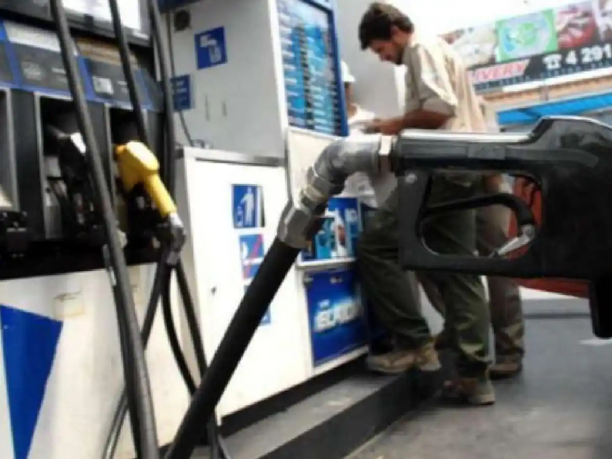 Aislamiento Social por coronavirus: cayó hasta un 90 % la venta de combustibles