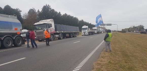 Paro de transportistas: “Cargar gasoil es una odisea”