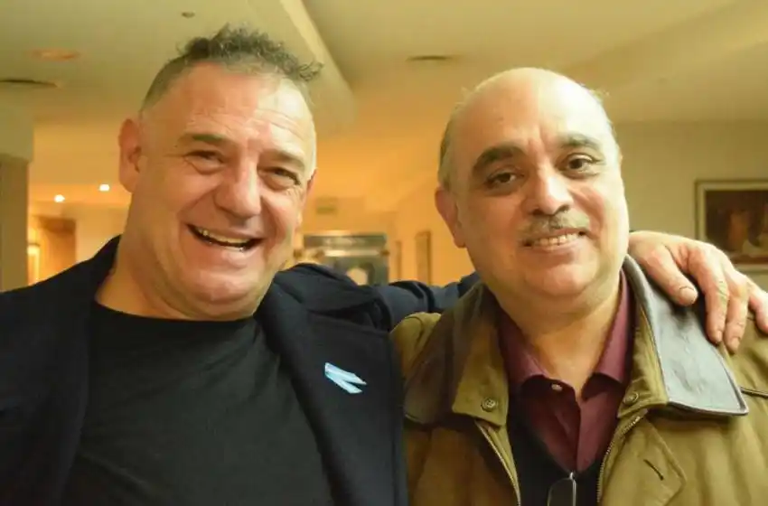 Iorio afuera de un festival por posar con un referente filonazi