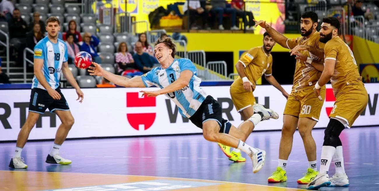 Los Gladiadores vencieron a Bahréin. Foto: @CAHandball en X