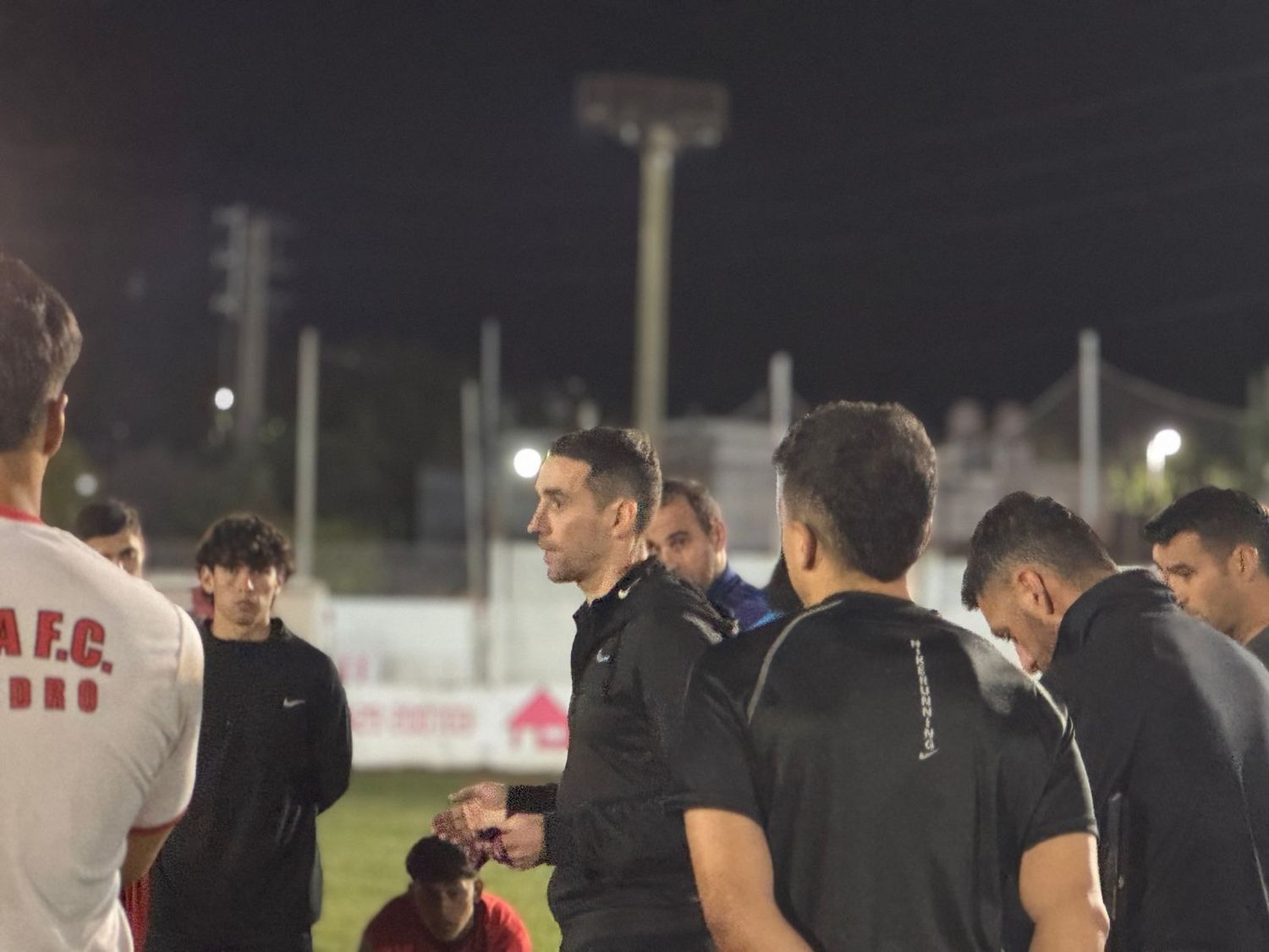Andrés Franzia dio a conocer la lista de 35 jugadores que jugaran la Copa País.2