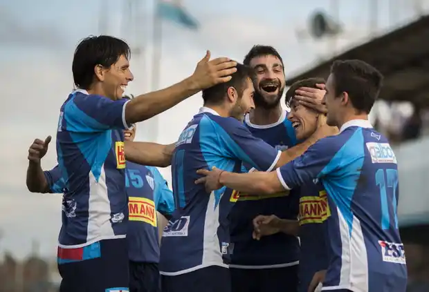 Juventud perdió 4 a 0 ante Guaraní y quedó afuera de la pelea por el ascenso 