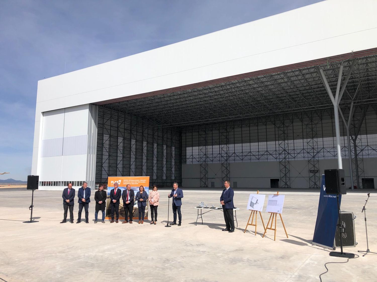 Inauguran hangar con capacidad para dos Airbus A380 en el aeropuerto de Teruel