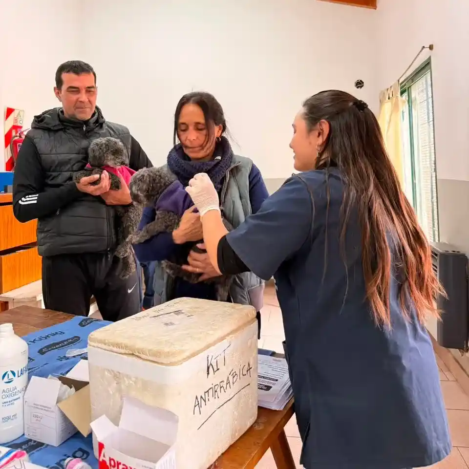 Los vecinos acercaron sus mascotas a la vecinal.
