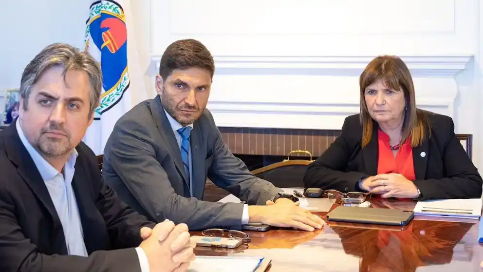 Elevan el "nivel de alerta" tras las amenazas a Patricia Bullrich y Maximiliano Pullaro con más controles