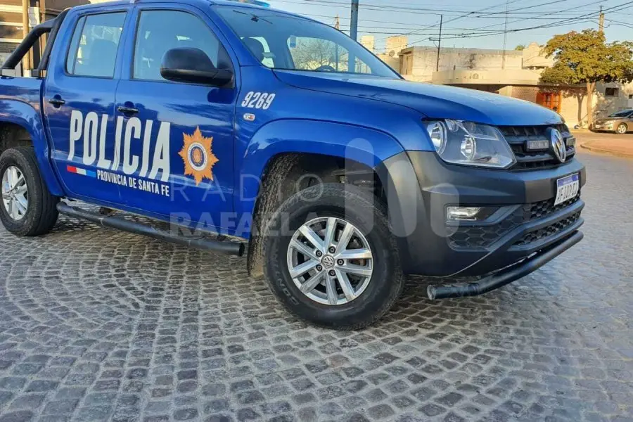 A los palazos contra una moto y contra su vecino: terminó con una causa abierta
