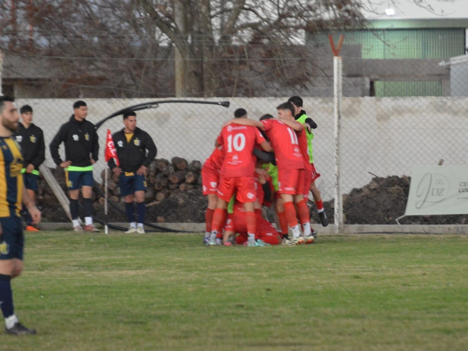 Grito de desahogo. Escalante volvió a convertir un gol después de dos meses. (crédito: Magaa Escalante).