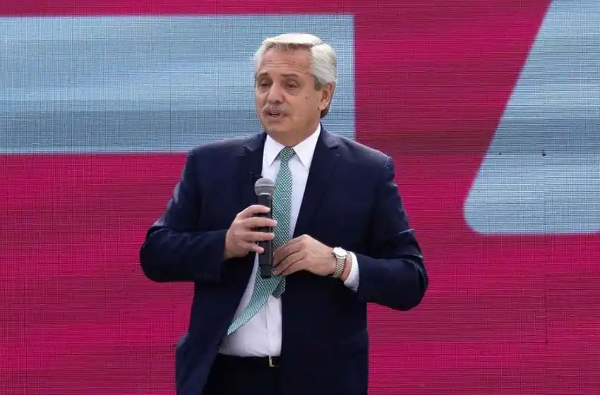 Alberto Fernández: «No voy a traicionar ni a Cristina, ni a Massa, ni a Máximo, ni al pueblo que me votó»
