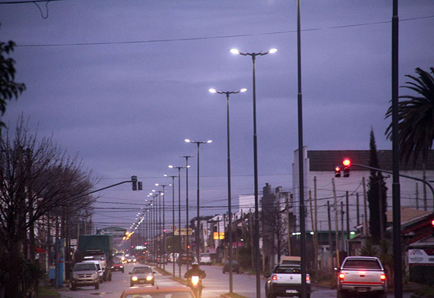 Planifican un  cambio de las luminarias en vía pública