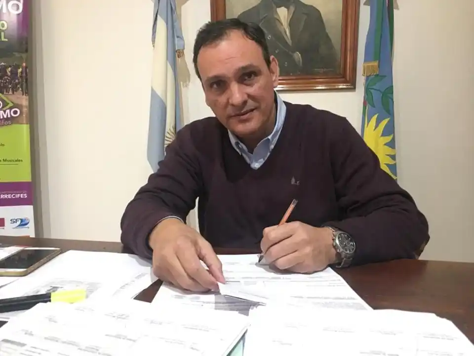 Arrecifes: Olaeta otorga un bono de $4 mil a municipales