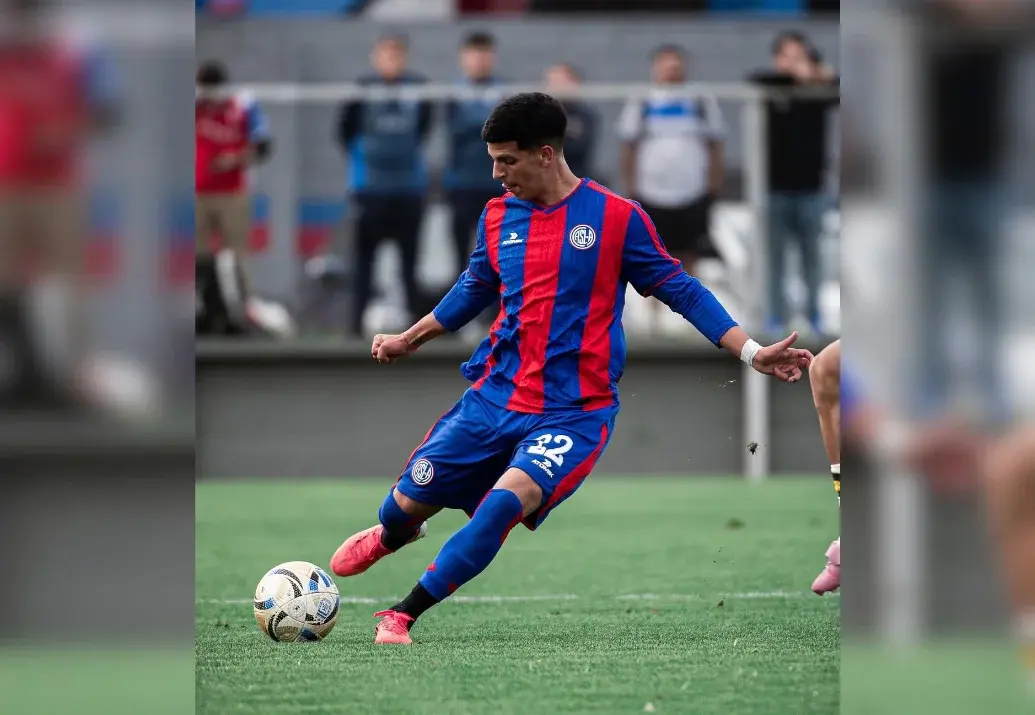 Bautista Hernández utilizó la 22 en su debut en la Reserva