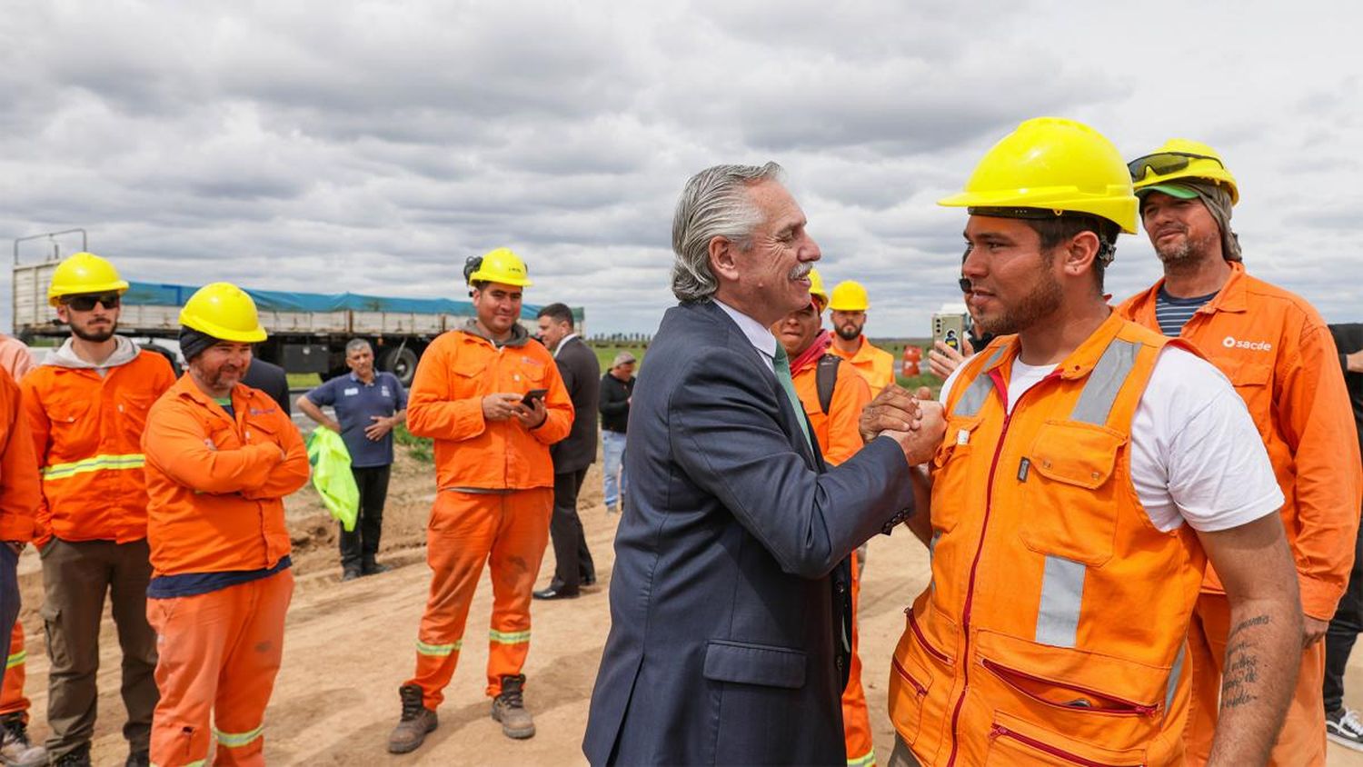 “La obra pública es el gran motor que mueve la economía”