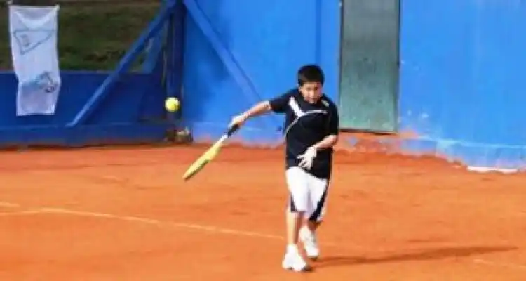 Tenis: Noir y Novo representarán a Náutico en distintos torneos