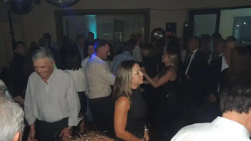 El Jockey Club Gualeguay celebró el 25 de Mayo con su tradicional cena de gala