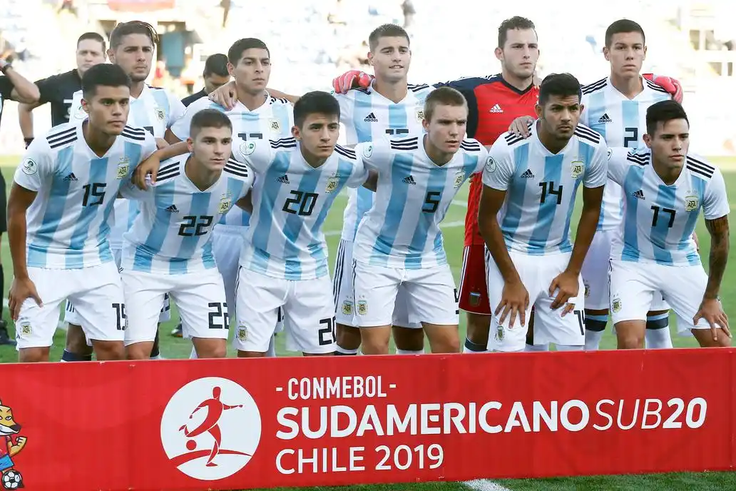 La Sub 20 enfrenta a Colombia