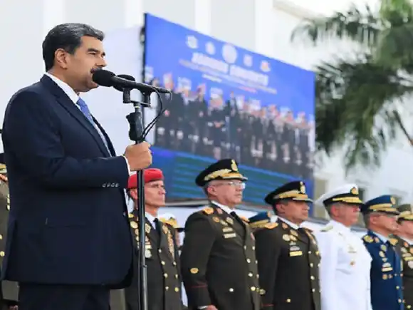 Maduro: "el alto mando político militar  está más unido y resteado que nunca en defender la patria"