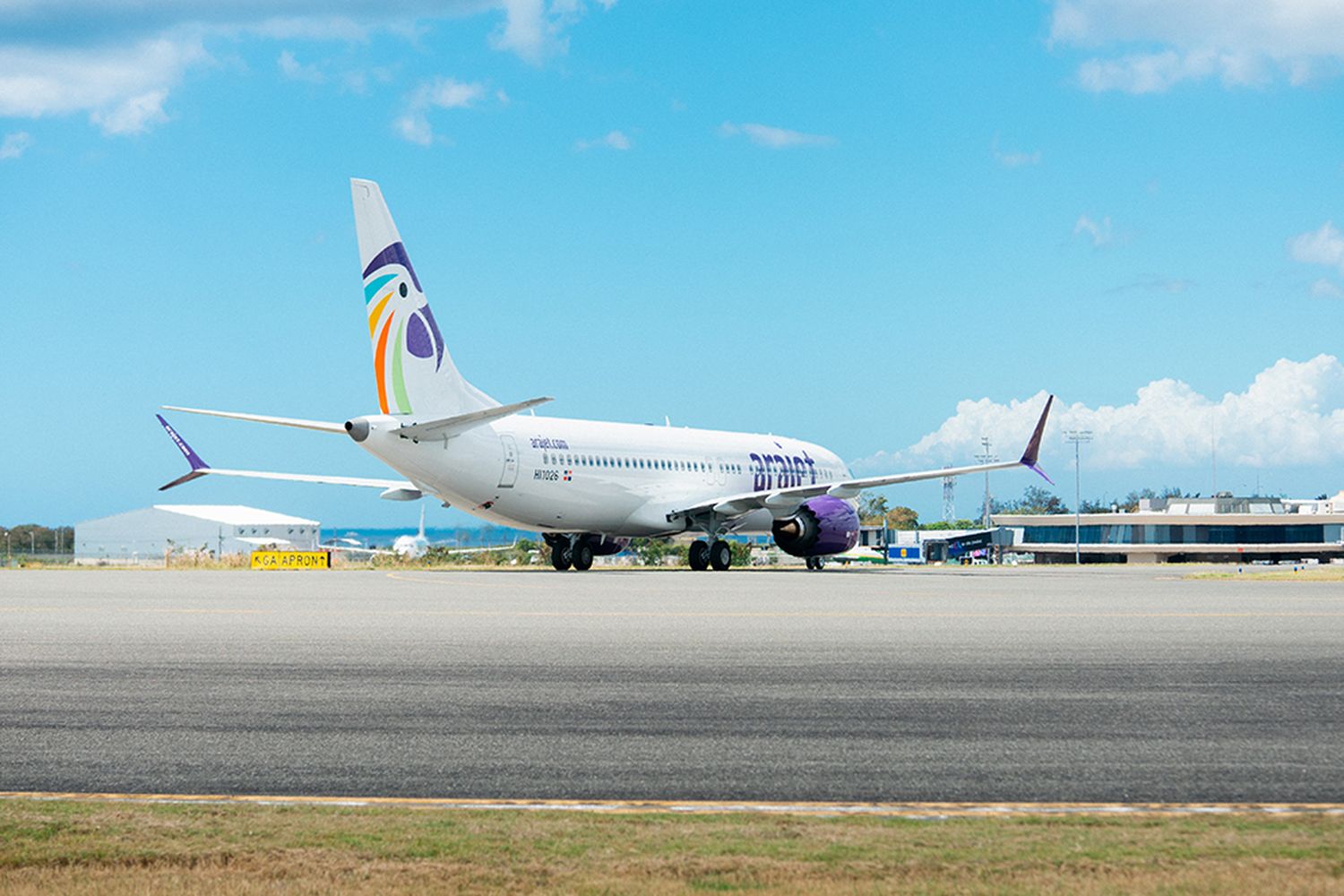 Arajet completa su primer vuelo demostrativo a Barranquilla, Colombia