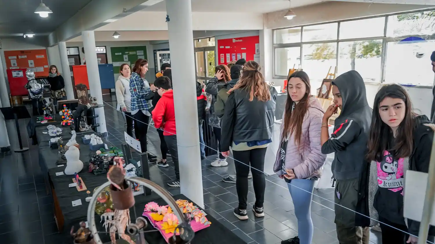 Turno mañana. El ingreso de estudiantes previo a la elección de talleres