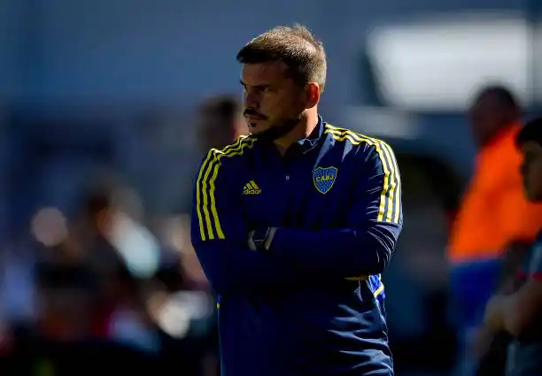 Herrón sigue al frente por esta semana.