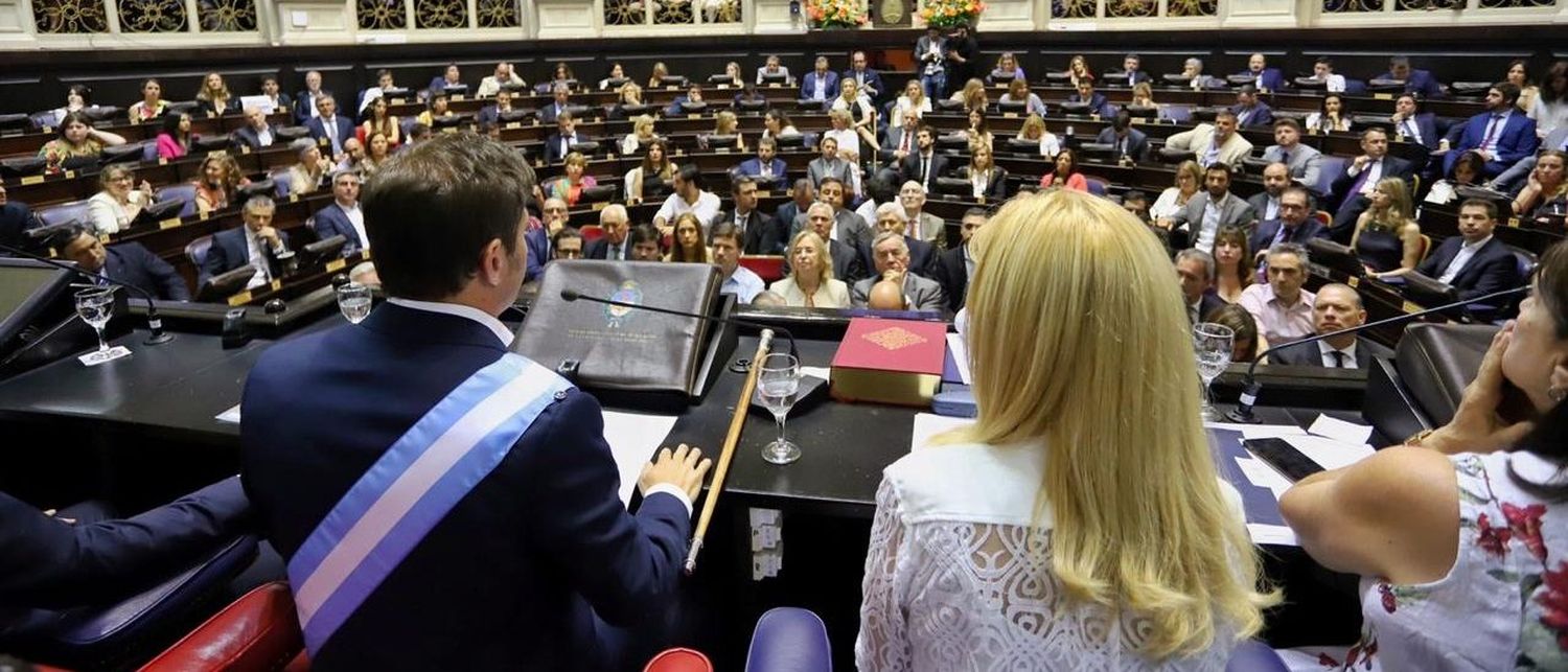 Kicillof llama a sesiones extraordinarias para que la Legislatura apruebe la Emergencia Económica