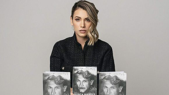 Laura Chimaras regresa a su país con “Nunca pierdas la fe”