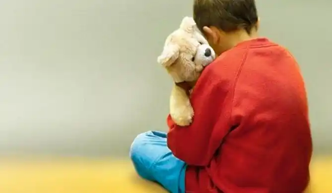 Abren convocatoria nacional para adoptar a un niño con TGD