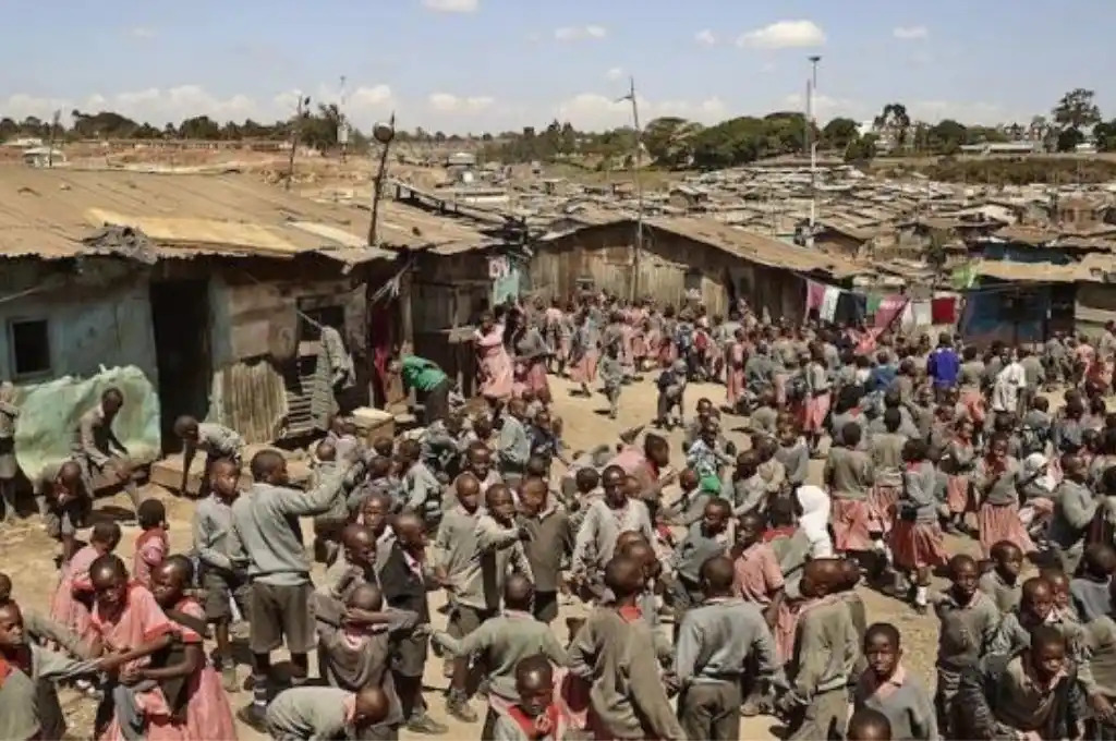 Una turba linchó a un presunto asesino de niños en Kenia