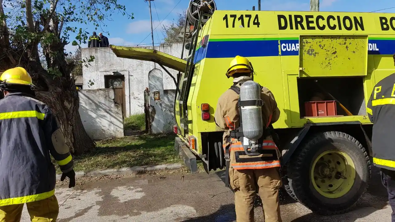 Bomberos actuaron ante principio de incendio en Güemes al 1500