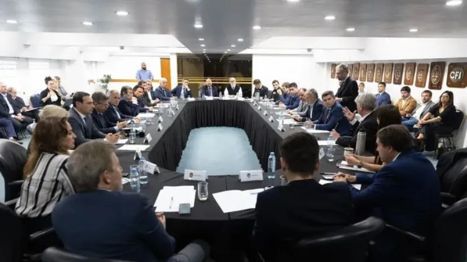 Frigerio y los 22 Gobernadores del país solicitaron al Presidente el cumplimiento de diferentes compromisos