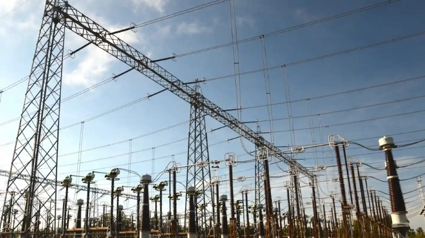 Sigue abierta la licitación de acciones estatales para la privatización del transporte de energía por el país