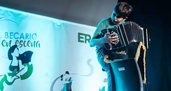 Crespo vivió una nueva gala del Becario en Escena