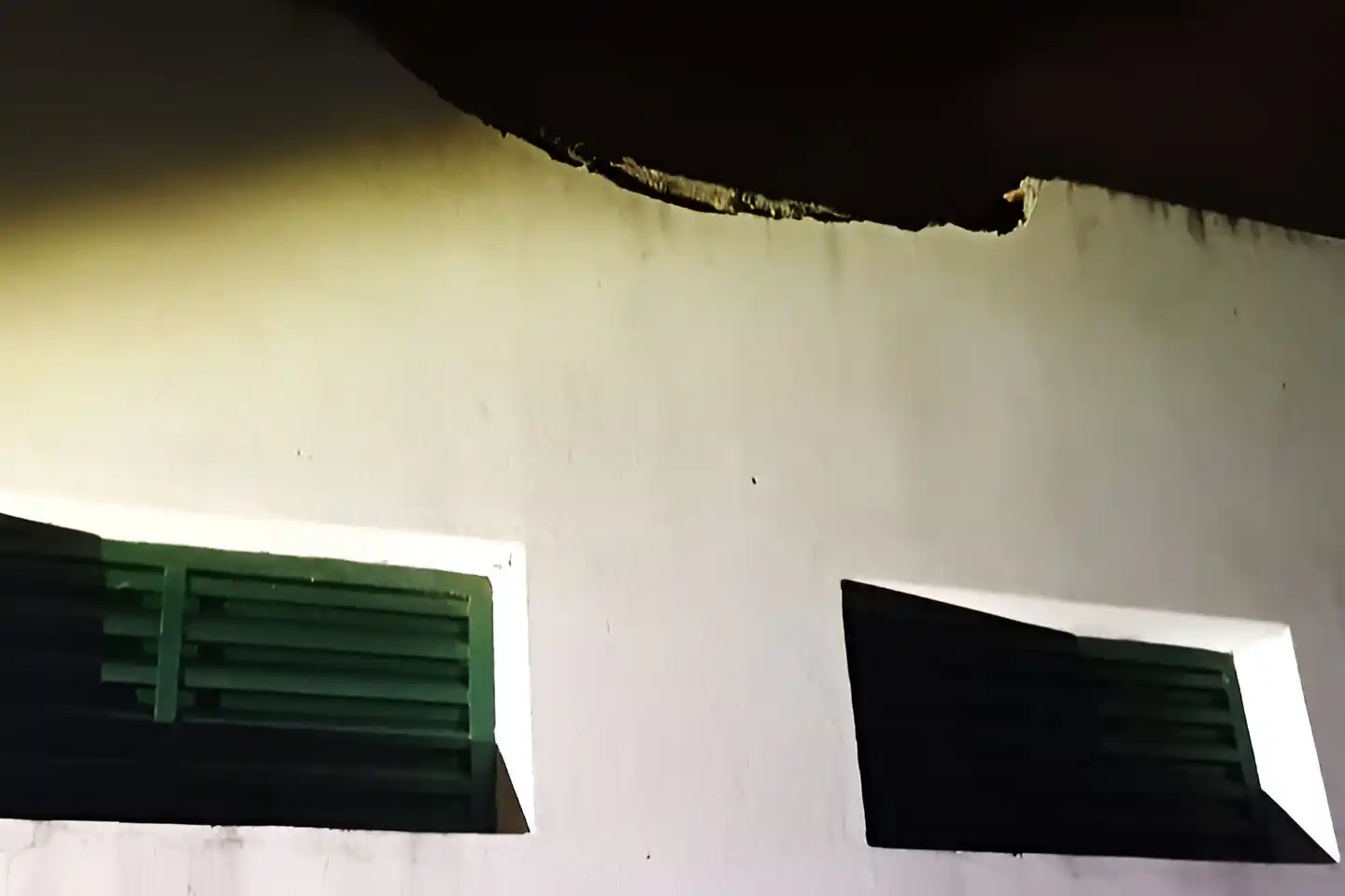 Rompieron la carga y se llevaron una chapa.