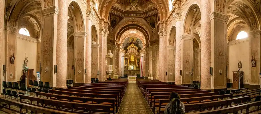 La cápsula del tiempo que está escondida en la Catedral de Gualeguaychú