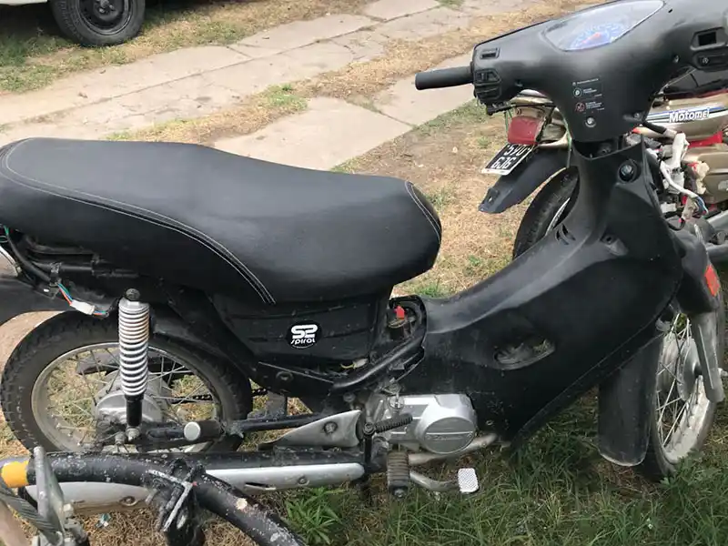 Aprehendieron a merodeador en una moto con pedido de secuestro