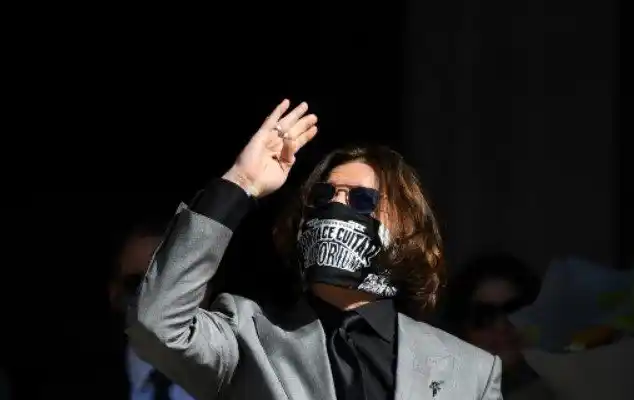 San Sebastián reconoce carrera de Johnny Depp