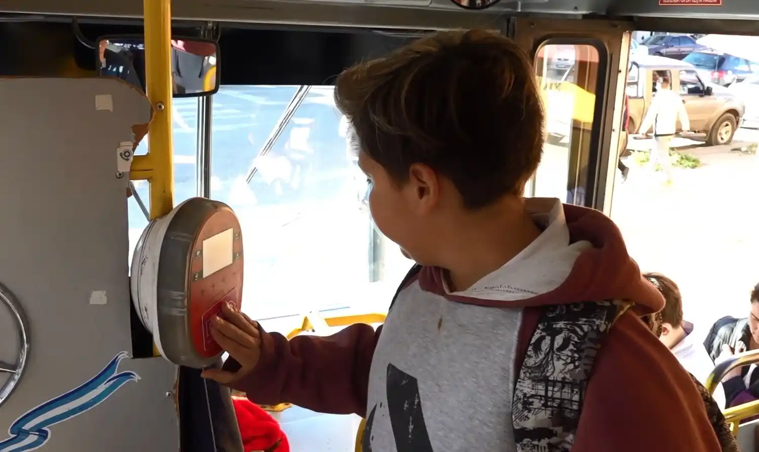 Estiman que sólo el 20 por ciento de los estudiantes usan ahora el transporte público