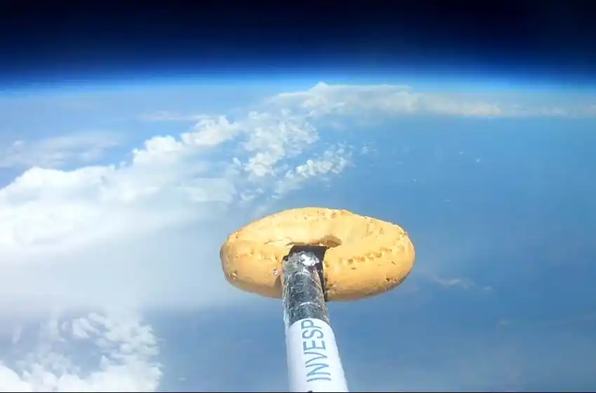 Paraguay lanzó una chipá al espacio