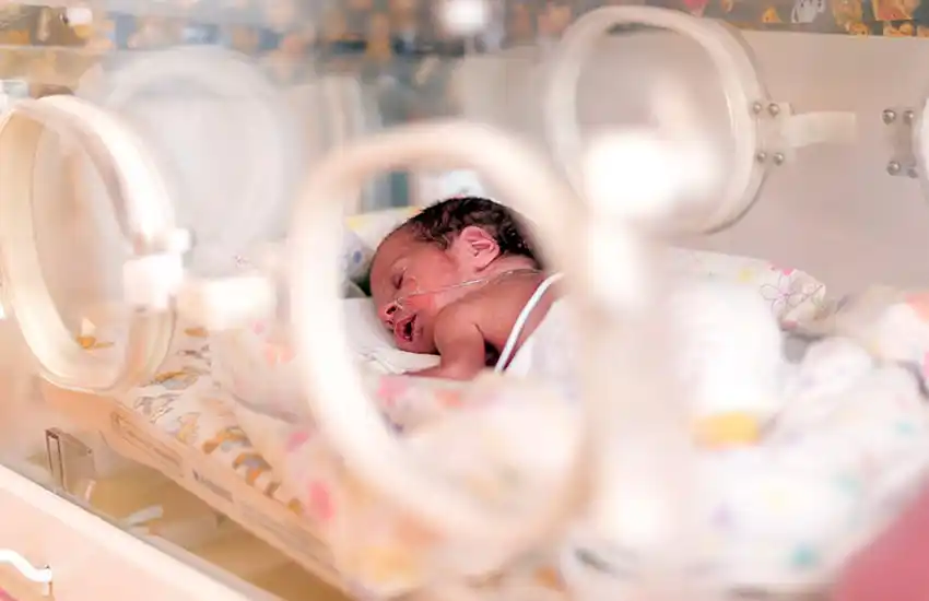 Córdoba: nació un bebé prematuro infectado con coronavirus