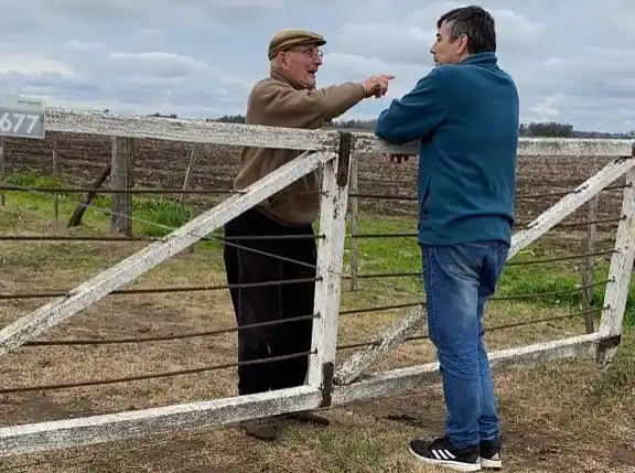 Ferrante recorrió la zona rural de Manantiales