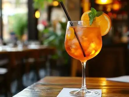 La OMS asegura que no existe una cantidad segura de alcohol, incluso para evitar riesgos cardiovasculares.