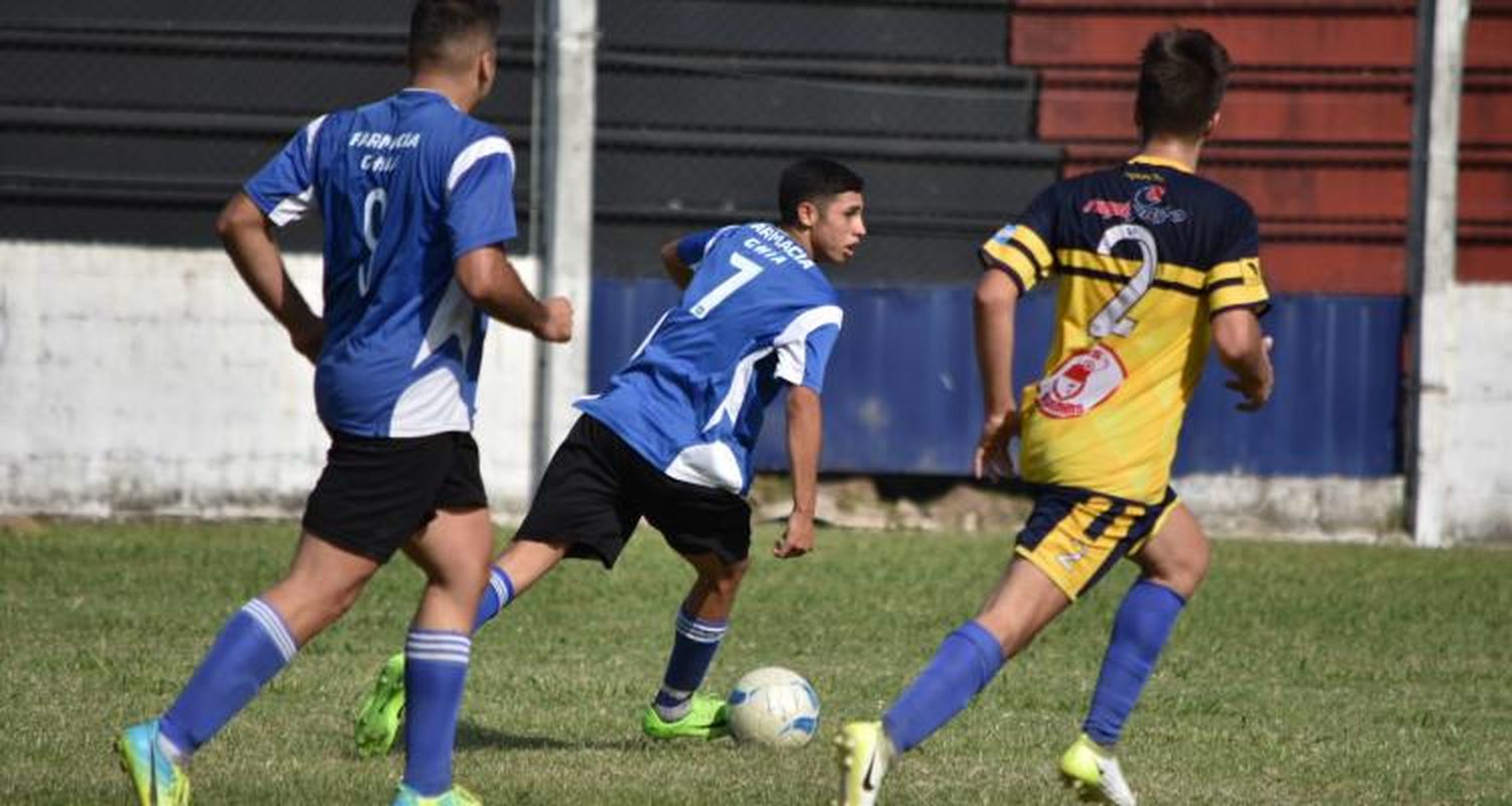 Torneo Preparación: Triunfo de Paraná y empate entre Independencia y Agricultores en el Estadio Municipal