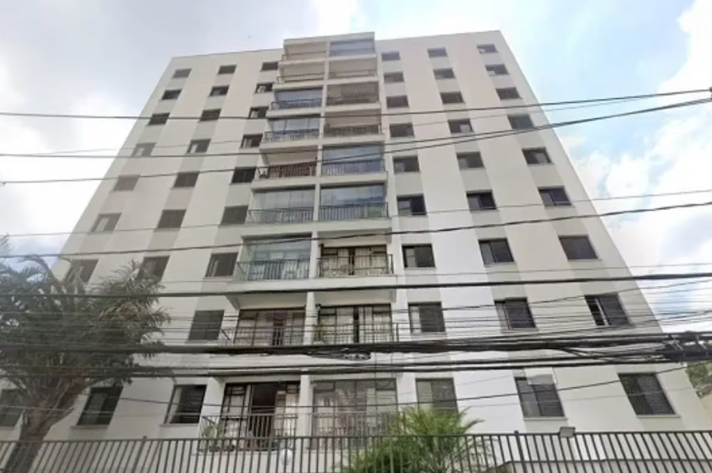 Un menor cayó de un edificio