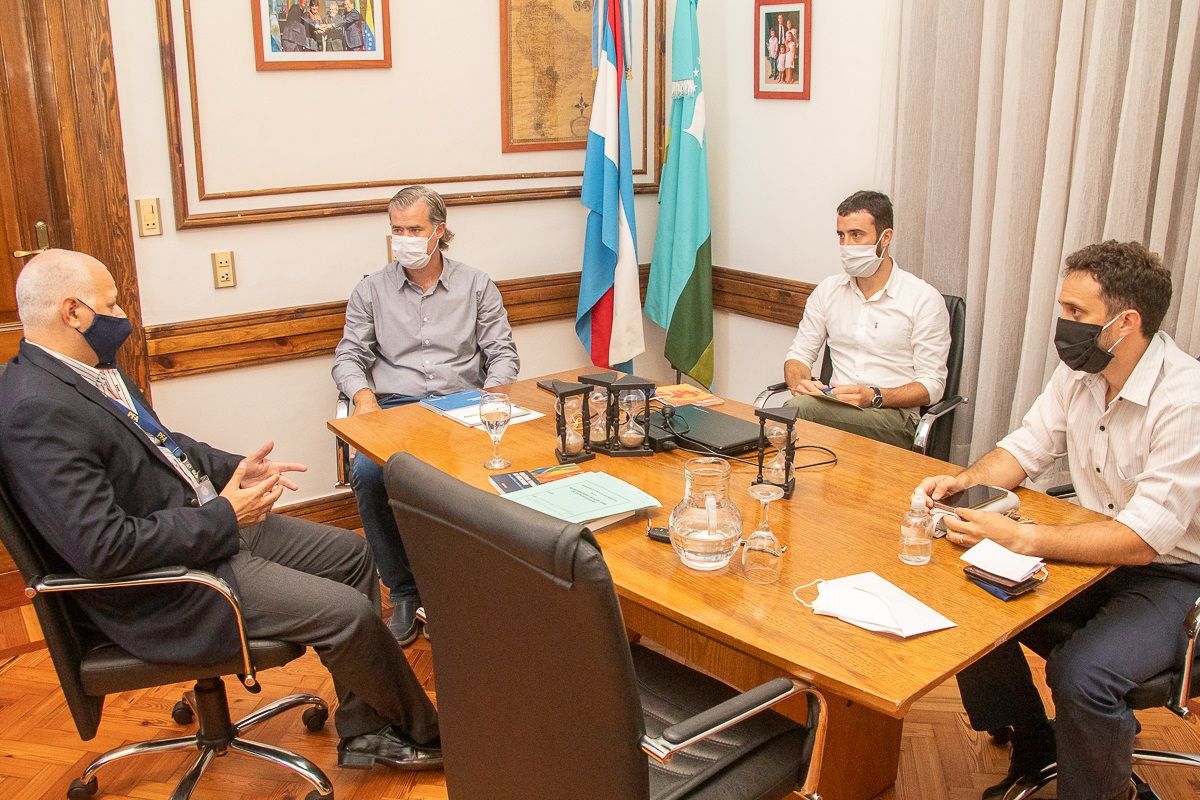 El intendente Piaggio recibió al jefe del destacamento de la Policía Federal