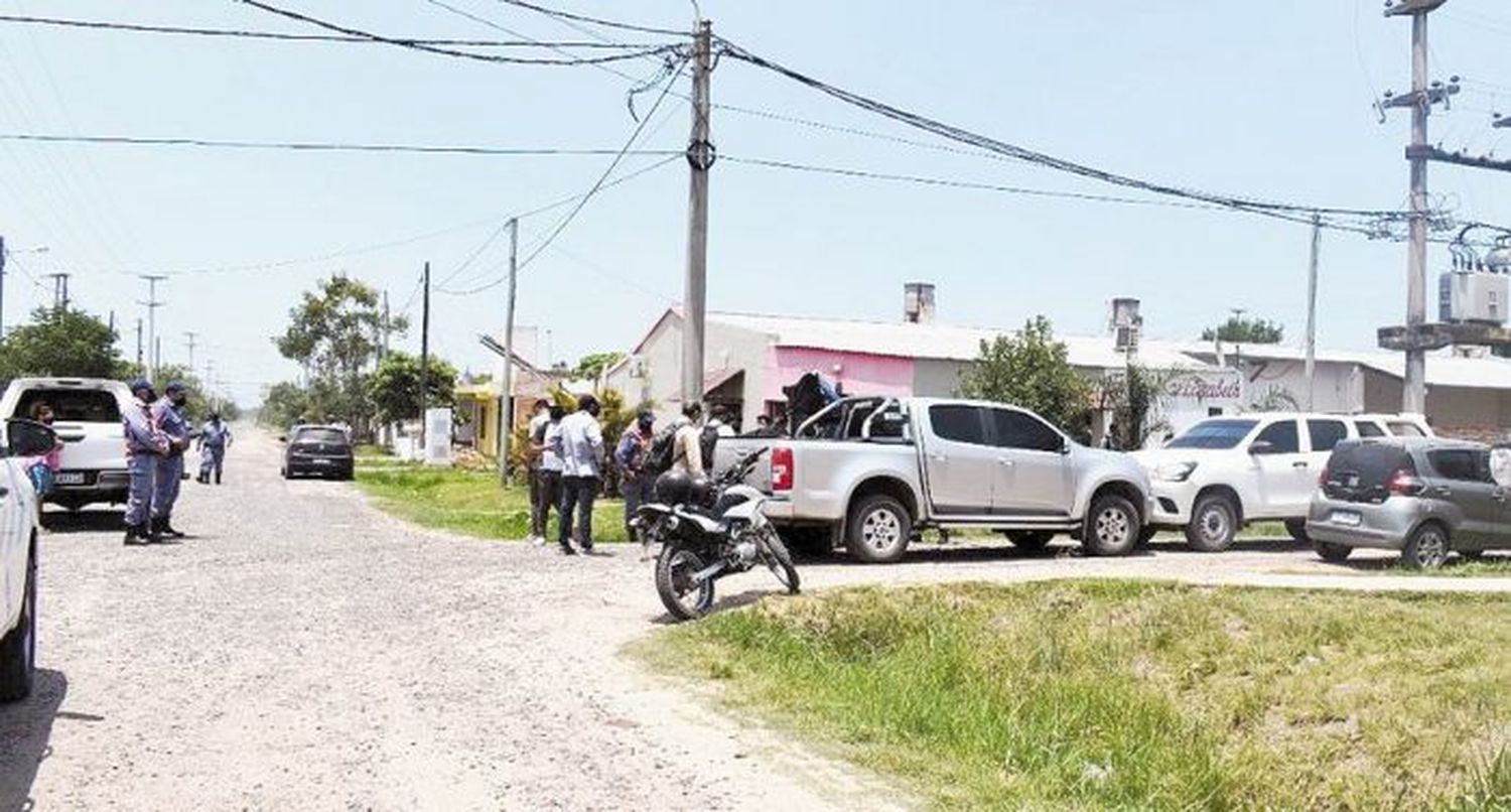 Tras una breve persecución, recuperan una camioneta sustraída y aprehenden al autor