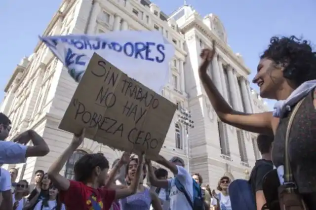 En los últimos 4 meses, 140 mil trabajadores quedaron en la calle
